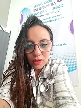 Snapshot of SUSANA__30 chatting on 06/30/26, 03:24 SUSANA 30 online show from 06/30/26, 03:24