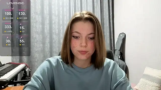 Snapshot of LoriYates chatting on 06/30/26, 08:32 LoriYates online show from 06/30/26, 08:32