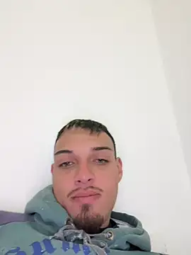 Snapshot of Erick_Santos39 chatting on 07/15/26, 03:39 Erick Santos39 online show from 07/15/26, 03:39
