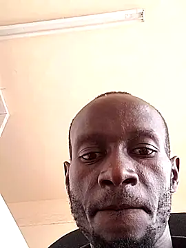 Snapshot of TallandBigEbony chatting on 06/27/26, 01:39 TallandBigEbony online show from 06/27/26, 01:39