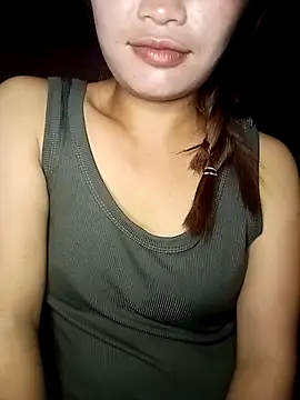 Snapshot of _LinLinn_ chatting on 06/27/26, 06:35 LinLinn online show from 06/27/26, 06:35
