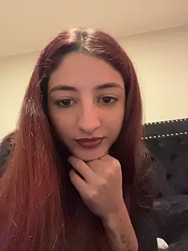 MiaViper online show from 06/30/26, 01:45