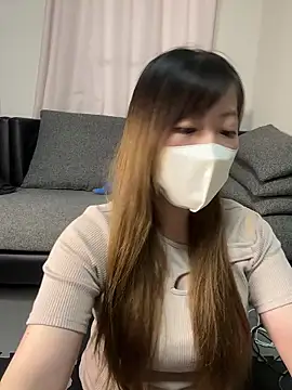 Snapshot of Sui_5 chatting on 07/17/26, 12:39 Sui 5 online show from 07/17/26, 12:39