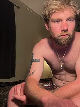 Snapshot of Drakeeestarr chatting on 07/14/26, 04:17 Drakeeestarr online show from 07/14/26, 04:17
