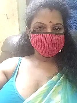 Snapshot of Poojitha-Queen chatting on 07/08/26, 06:01 Poojitha-Queen online show from 07/08/26, 06:01