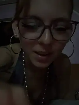 Snapshot of Alina-420 chatting on 06/30/26, 08:10 Alina-420 online show from 06/30/26, 08:10