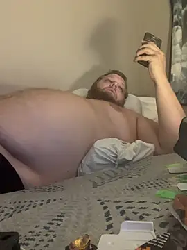Snapshot of Tallbellybear chatting on 07/15/26, 03:45 Tallbellybear online show from 07/15/26, 03:45