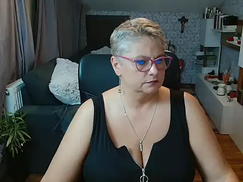 Snapshot of NewHellen4you chatting on 07/02/26, 07:31 NewHellen4you online show from 07/02/26, 07:31