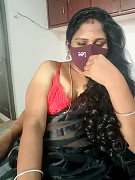 Snapshot of Siiddhika87 chatting on 07/04/26, 11:16 Siiddhika87 online show from 07/04/26, 11:16
