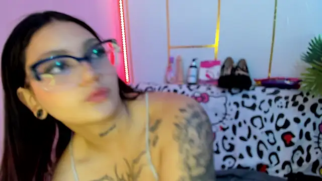 Snapshot of lina_preg chatting on 07/06/26, 12:24 lina preg online show from 07/06/26, 12:24