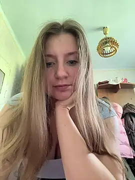 Snapshot of Eliza4121 chatting on 07/04/26, 05:57 Eliza4121 online show from 07/04/26, 05:57