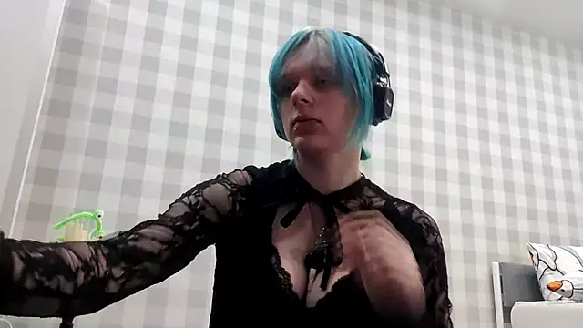 Snapshot of ZolaCoonradt chatting on 07/08/26, 01:48 ZolaCoonradt online show from 07/08/26, 01:48