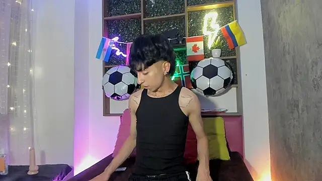 Dominik lux online show from 07/07/26, 03:31