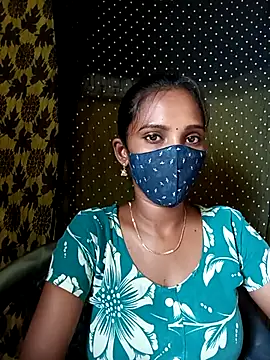 Snapshot of Tamil_Soloqueen_001 chatting on 07/08/26, 05:45 Tamil Soloqueen 001 online show from 07/08/26, 05:45