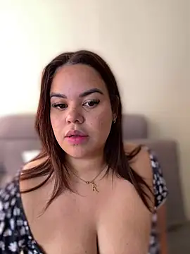 AliceStarshine online show from 03/18/25, 02:26