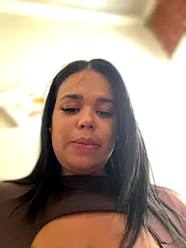 AliceStarshine online show from 11/26/25, 04:52