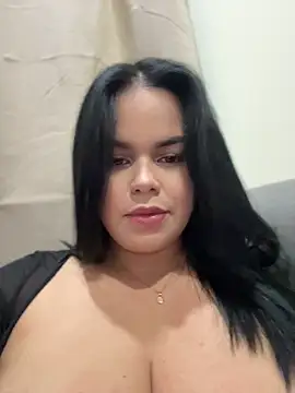 AliceStarshine online show from 06/18/26, 01:50