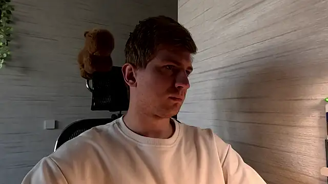 Snapshot of Einar_Nut chatting on 07/06/26, 03:03 Einar Nut online show from 07/06/26, 03:03