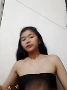 Snapshot of hot_asian10 chatting on 07/11/26, 04:32 hot asian10 online show from 07/11/26, 04:32