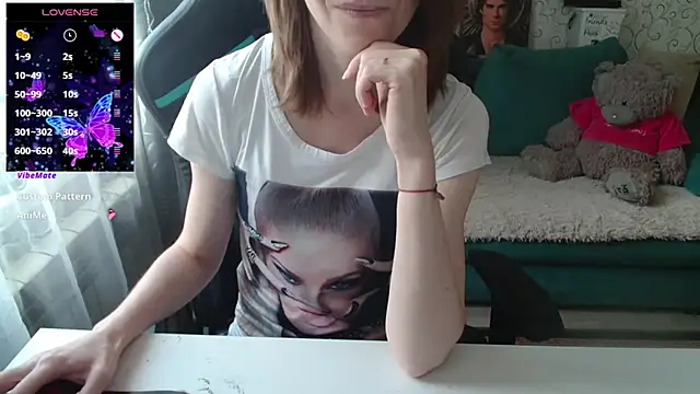 Snapshot of __Alisa__ chatting on 07/06/26, 02:14 Alisa online show from 07/06/26, 02:14