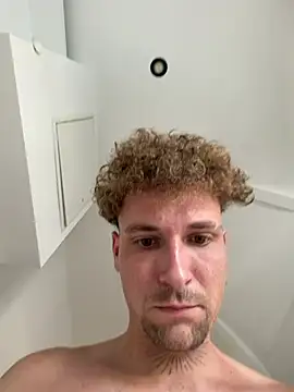 youngplayboymmm online show from 07/06/26, 11:40