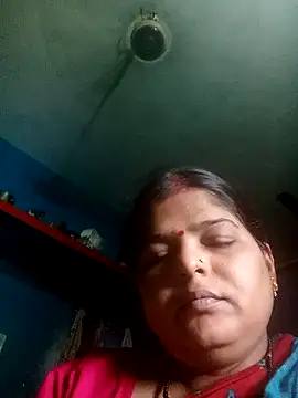 Snapshot of hot_bhabi1 chatting on 07/08/26, 06:18 hot bhabi1 online show from 07/08/26, 06:18