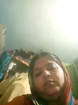 Snapshot of hot_bhabi1 chatting on 07/09/26, 04:11 hot bhabi1 online show from 07/09/26, 04:11