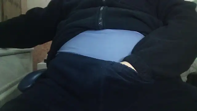 bigfish2222 online show from 12/15/25, 08:13