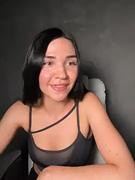 Snapshot of AigulLuna chatting on 07/21/26, 05:15 AigulLuna online show from 07/21/26, 05:15