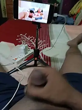 Snapshot of AdnanHotBoyxx chatting on 07/12/26, 06:10 AdnanHotBoyxx online show from 07/12/26, 06:10