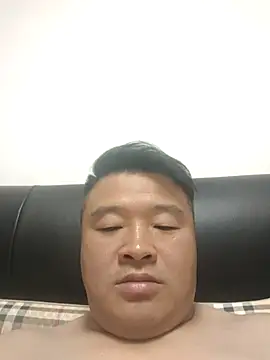 Snapshot of xiaowu2323 chatting on 07/10/26, 02:30 xiaowu2323 online show from 07/10/26, 02:30
