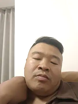 Snapshot of xiaowu2323 chatting on 07/12/26, 03:36 xiaowu2323 online show from 07/12/26, 03:36