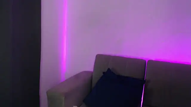 lispetite online show from 01/18/25, 08:41