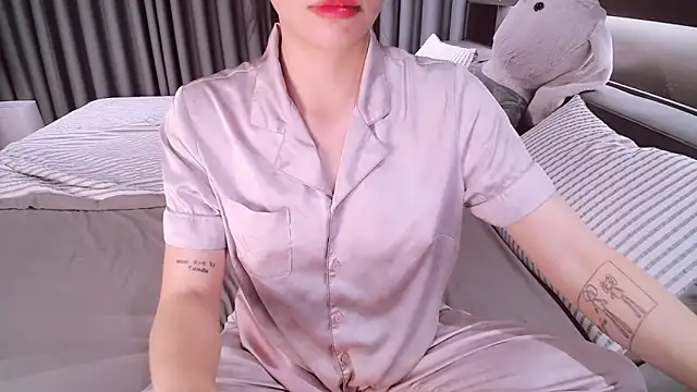 SungkyunnKwan online show from 11/18/25, 04:00