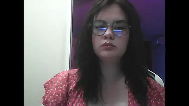 Snapshot of AdelinaVirelle chatting on 07/13/26, 08:11 AdelinaVirelle online show from 07/13/26, 08:11