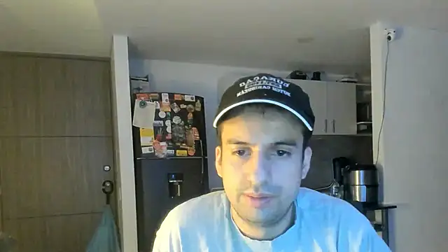 Snapshot of iammateo99 chatting on 07/16/26, 09:04 iammateo99 online show from 07/16/26, 09:04