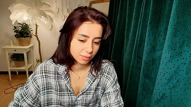 Snapshot of HaleyAnderson chatting on 07/18/26, 03:11 HaleyAnderson online show from 07/18/26, 03:11