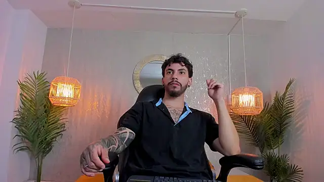 Snapshot of leviwolff chatting on 07/12/26, 03:30 leviwolff online show from 07/12/26, 03:30