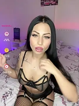 Snapshot of MiaaRosee23 chatting on 07/12/26, 05:04 MiaaRosee23 online show from 07/12/26, 05:04