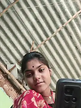 Snapshot of Shivani__sharmaa chatting on 07/31/26, 05:29 Shivani sharmaa online show from 07/31/26, 05:29