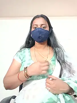 Snapshot of laxi_tamilponnu chatting on 07/15/26, 05:02 laxi tamilponnu online show from 07/15/26, 05:02