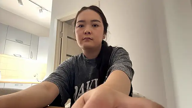 Snapshot of GiuliaXan chatting on 07/13/26, 08:39 GiuliaXan online show from 07/13/26, 08:39