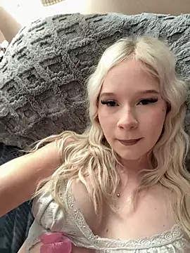 Chloebabyluv online show from 07/14/26, 01:08