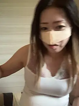 Snapshot of ANan--n chatting on 07/15/26, 03:01 ANan--n online show from 07/15/26, 03:01