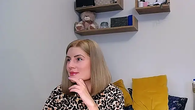 alisenties online show from 09/17/25, 02:08