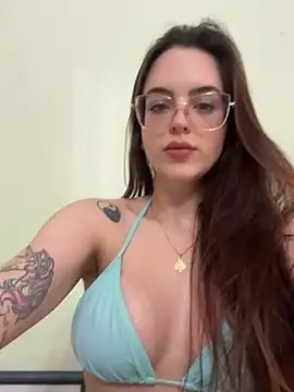 Snapshot of lolawety chatting on 07/13/26, 06:33 lolawety online show from 07/13/26, 06:33