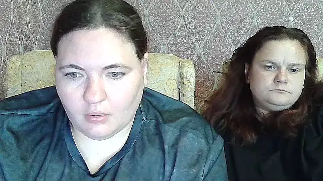 Snapshot of AlbertaAndSharon chatting on 07/13/26, 05:38 AlbertaAndSharon online show from 07/13/26, 05:38