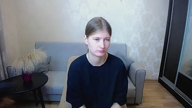 ummu lumi online show from 07/15/26, 04:40