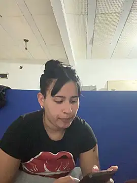Snapshot of nenasmalass chatting on 07/14/26, 10:26 nenasmalass online show from 07/14/26, 10:26