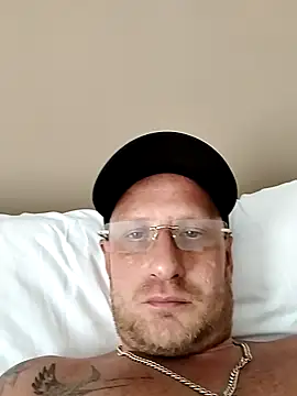 Snapshot of Jerald013Dutch chatting on 07/16/26, 02:34 Jerald013Dutch online show from 07/16/26, 02:34
